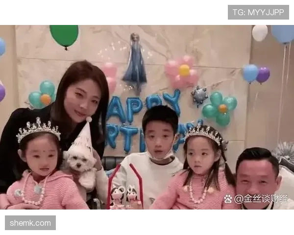 杨威退役后带娃比练体操还狠？
